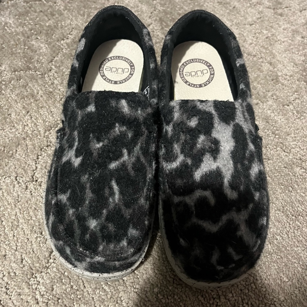 Hey Dudes leopard print